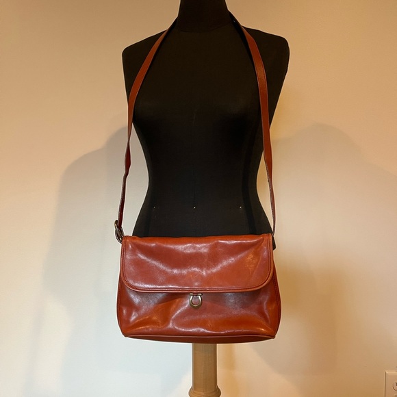 Vintage Etienne Aigner purse - Picture 7 of 7